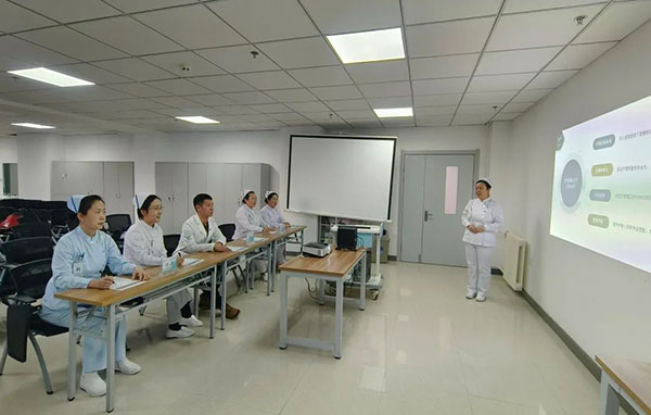 創(chuàng)優(yōu)無(wú)止境 服務(wù)盡心思——齊齊哈爾市第一醫(yī)院“新歲煥新程 醫(yī)護(hù)競(jìng)先鋒”系列活動(dòng)之護(hù)理創(chuàng)新舉措競(jìng)賽圓滿(mǎn)落幕